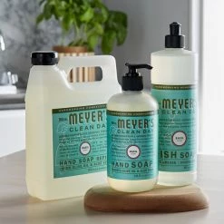 Mrs. Meyer's® Mrs. Meyer's Clean Day 347636 16 Oz. Basil Scented Dish Soap - 6/Case -Microban Shop 1834833